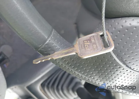 2002 Chevrolet Tracker Hard Top Base z USA, uszkodzony, nr VIN 2CNBJ13C726908601